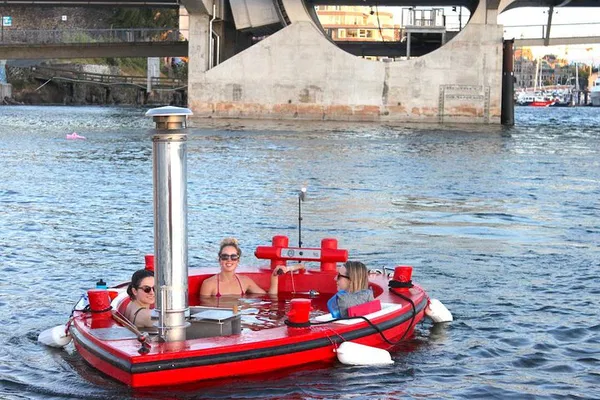 Victoria Hot Tub Boat Rental: Relax & Explore!