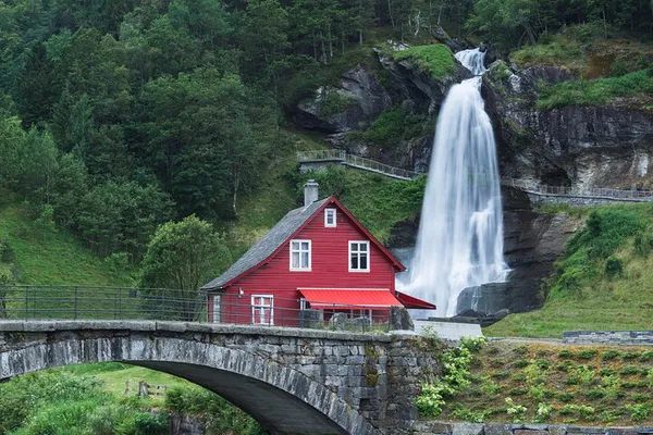 Norway's Fjords & Waterfalls: Private Tesla Tour