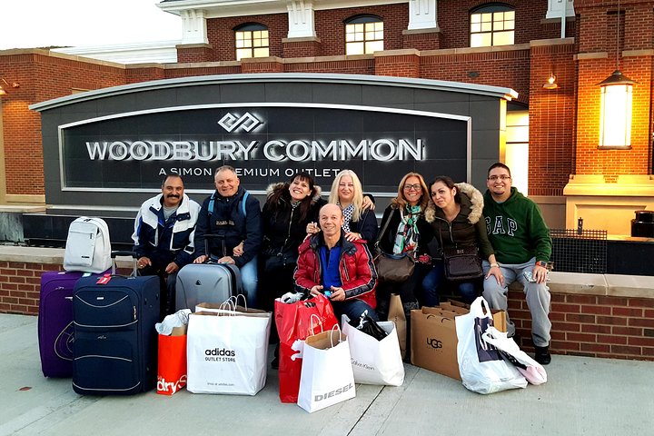 Unleash NYC's Private Shopping Spree: Woodbury Common Outlet Adventure