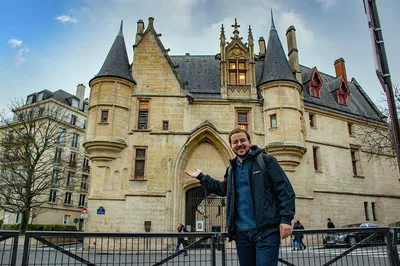 Uncover Le Marais: A Captivating Small-Group Walking Tour Through Parisian History