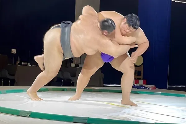 Osaka Sumo Show & Kimono: Snap & Scrapbook Fun!