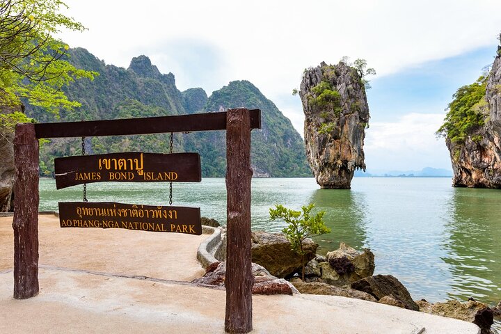 Spectacular James Bond Island Adventure: Canoe & Longtail Boat Tour from Khao Lak