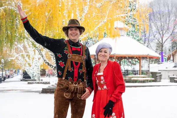 Enchanting Leavenworth Christmastown Tour: A Winter Wonderland Awaits!