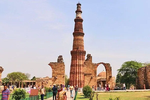 Unveiling Delhi: A Personalized Old & New City Private Tour
