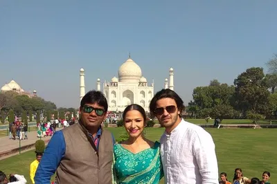 Sunrise Spectacle: Taj Mahal, Agra Fort & Fatehpur Sikri Private Tour