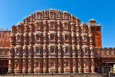 Jaipur's Private Shopping: Discover Hidden Gems with a Local Expert!