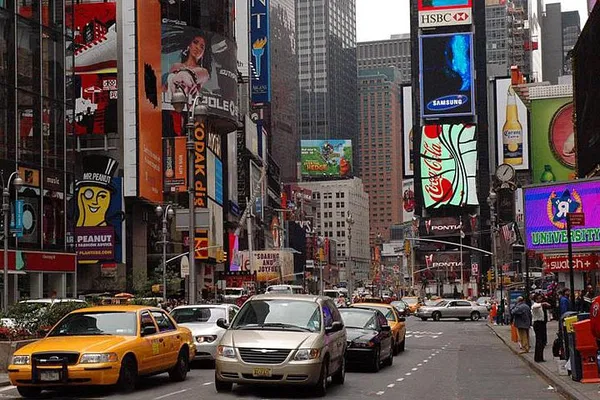 NYC Like a Local: Private Subway & Bus Tour Adventure!