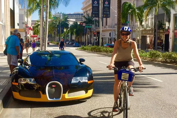 Beverly Hills E-Bike Adventure: Uncover Movie Star Homes & LA's Iconic Sights!