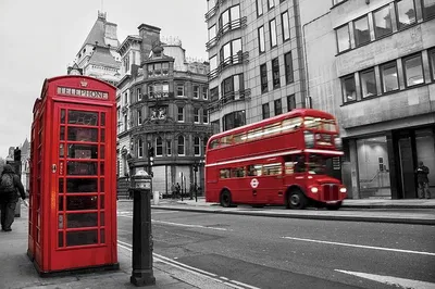 Unlock London's Treasures: An Immersive Guided Adventure
