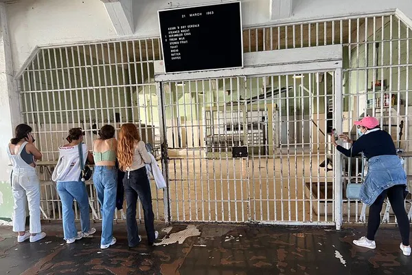 Alcatraz Tour: Ferry, Audio & Night Option