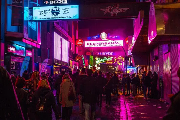 Reeperbahn Unveiled: Sinful Delights & Hamburg's Hidden Gems