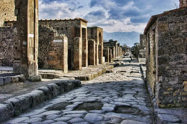Pompeii Entry Ticket with Official Audio Guide