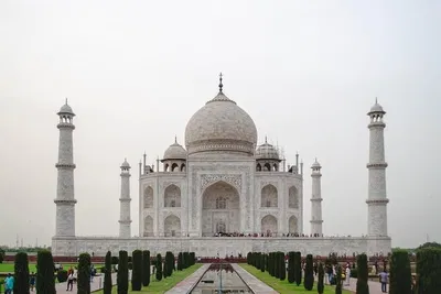 Taj Mahal Day Trip: A Whirlwind Romance Through Agra's Wonders