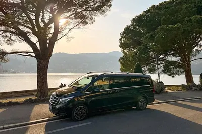 Luxury Private Transfer: Como to Lake Villages & Back