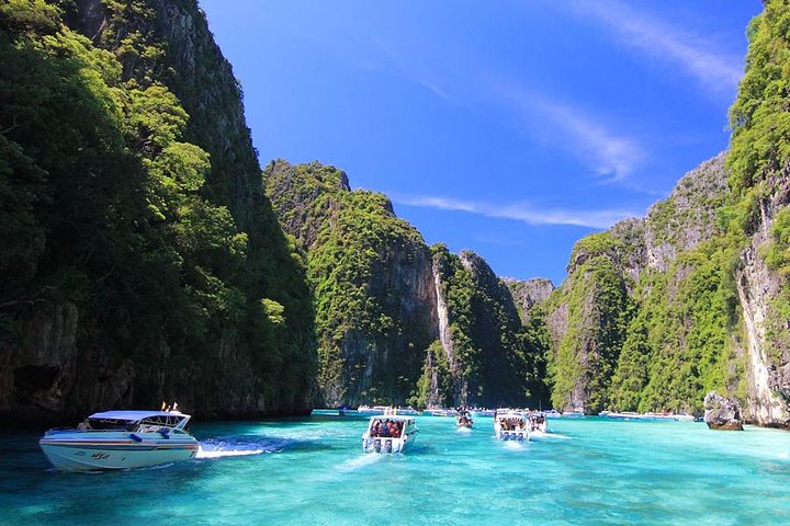 Discover Paradise: Phi Phi Islands Speedboat Adventure from Phuket