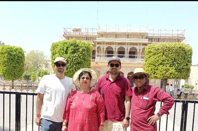 Rajasthan Unveiled: A 6-Day Cultural Odyssey Through Jaipur, Pushkar & Udaipur