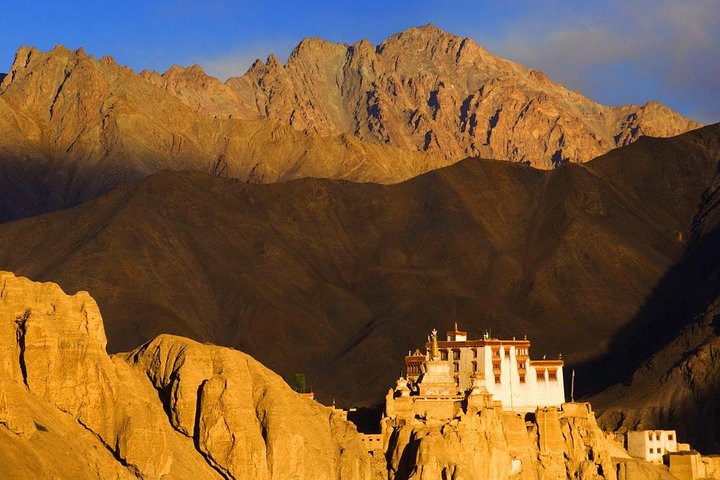 Discover Ladakh's Wonders: An Unforgettable Journey Through the Himalayas