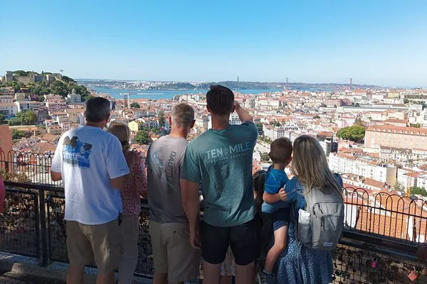 Lisbon's Best: Private 4H Historical Tour w/ Transfer