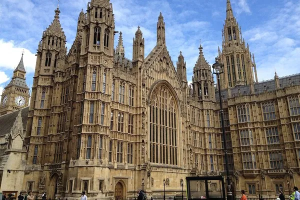 Westminster Tour: Abbey, Big Ben, Palace - Guided!