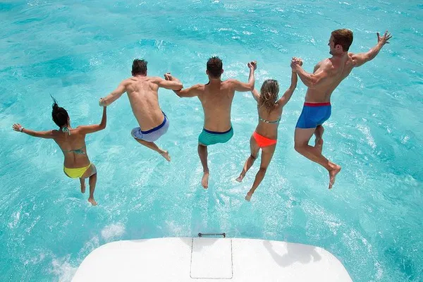 Private Yacht Tour: Riviera Maya Cruise with Open Bar