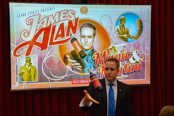 Experience Virtual Magic: Interactive Home Show!