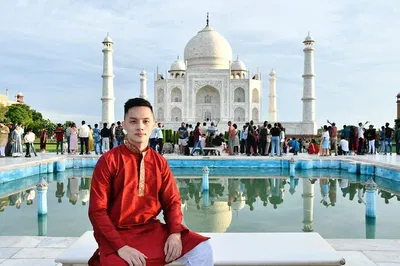 Unveiling Agra: A Whirlwind Day Trip from Delhi by High-Speed Train