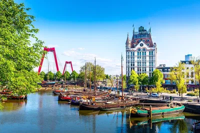 Uncover Rotterdam's Secrets: A Spy Exploration Game