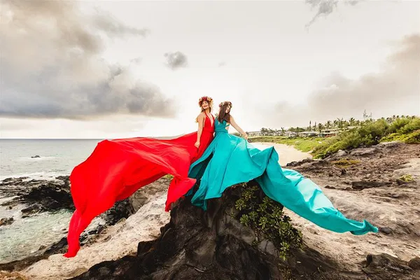 Elevate Your Maui Memories: Hi Flying Dress Photoshoot Experience