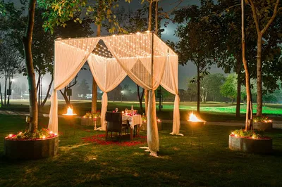 Romantic Instagram Photoshoot & Cabana Dinner Under the Stars in Delhi