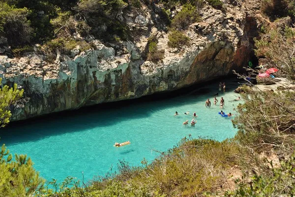Mallorca's Best Beaches & Coves: Van Adventure!