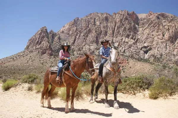 Las Vegas: Cowboy Breakfast & Horseback Ride
