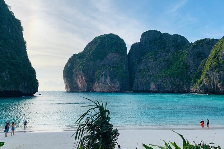 Phi Phi Sunset: A Lazy Day Speedboat Adventure from Phuket