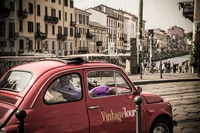 Milan Fiat 500 Tour: Canals & Hidden Gems!