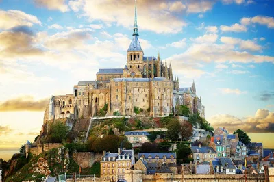 Mont Saint Michel Day Trip: Guided Tour from Paris