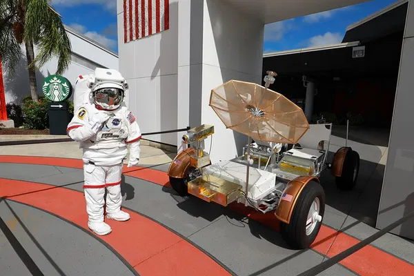 Unforgettable Kennedy Space Center: A Private, Luxurious Exploration