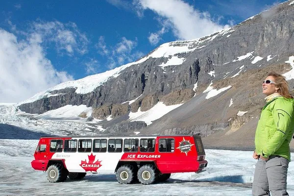 Banff: Athabasca Glacier Snow Trip - Ice Explorer Tour