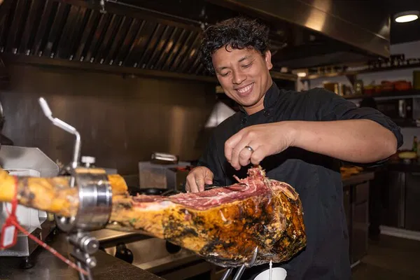 Savor Barcelona: Evening Tapas Tour in Old Town