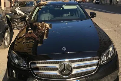 Effortless Rome Arrival: Private Black Car Transfer from Fiumicino