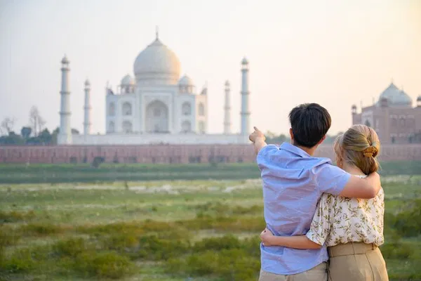 Taj Mahal: Skip-the-Line Private Tour with Guide