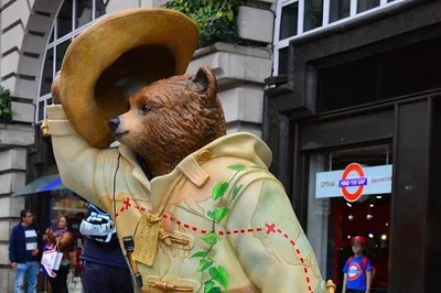 Paddington's London Adventure: A Paw-some Walking Tour!