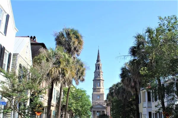 Charleston City Bus Tour: See Historic Sites in 90 Minutes