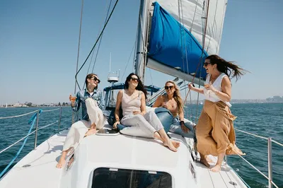San Diego Bay Private Sailing: Family Fun & Scenic Views!