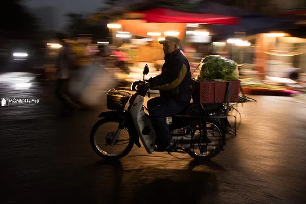 Hanoi Dawn Photo Adventure: Capture the City's Soul
