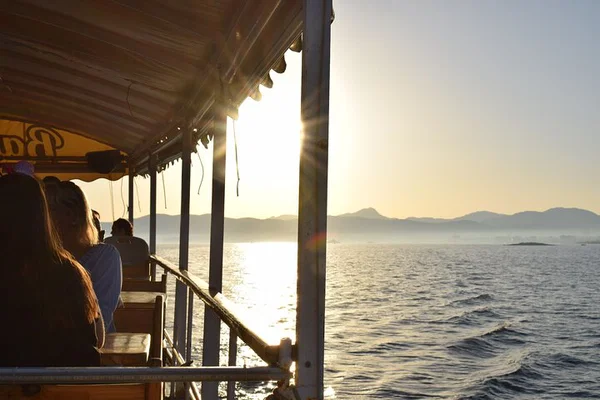 Mallorca's Sunset Serenade: Boat Trip with Music & Palma Bay Views