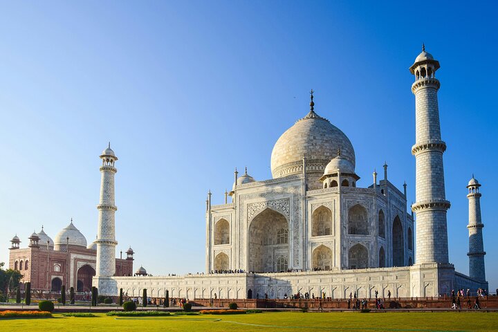 Mumbai to Taj Mahal: A Whirlwind Day Trip by Air