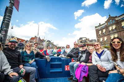 Glide Through Amsterdam's Canals: An Enchanting 1-Hour Cruise