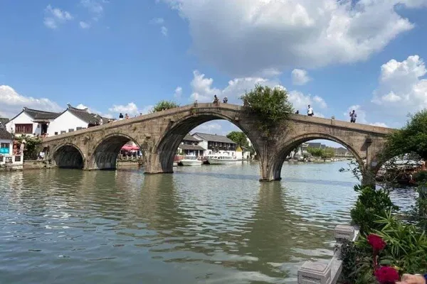 Discover Zhujiajiao & Shanghai: A Personalized Day Trip Adventure