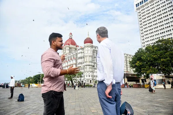 Mumbai's Marvels: A Private Tour Through Culture & Community