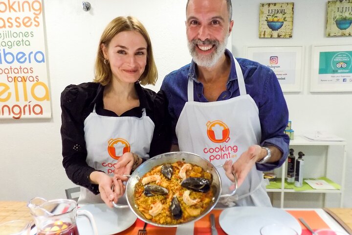 Madrid Paella & Tapas Cooking Class with Sangria