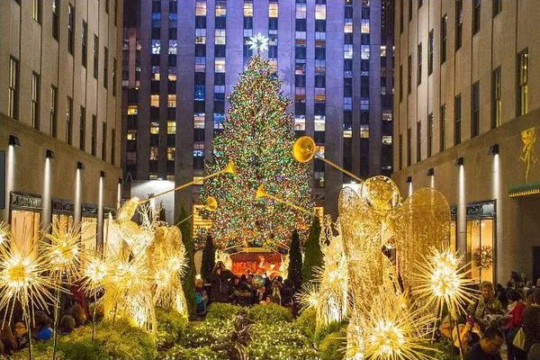 Enchanted Holiday Journey: Unveiling Christmas Magic in New York